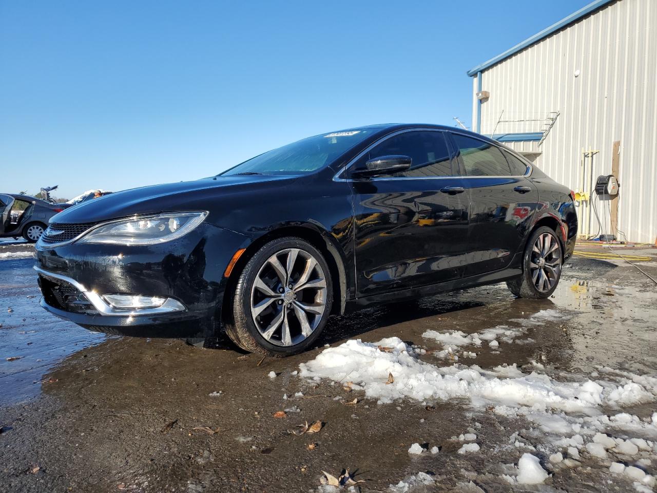 VIN 1C3CCCEG0FN620410 2015 CHRYSLER 200 no.1