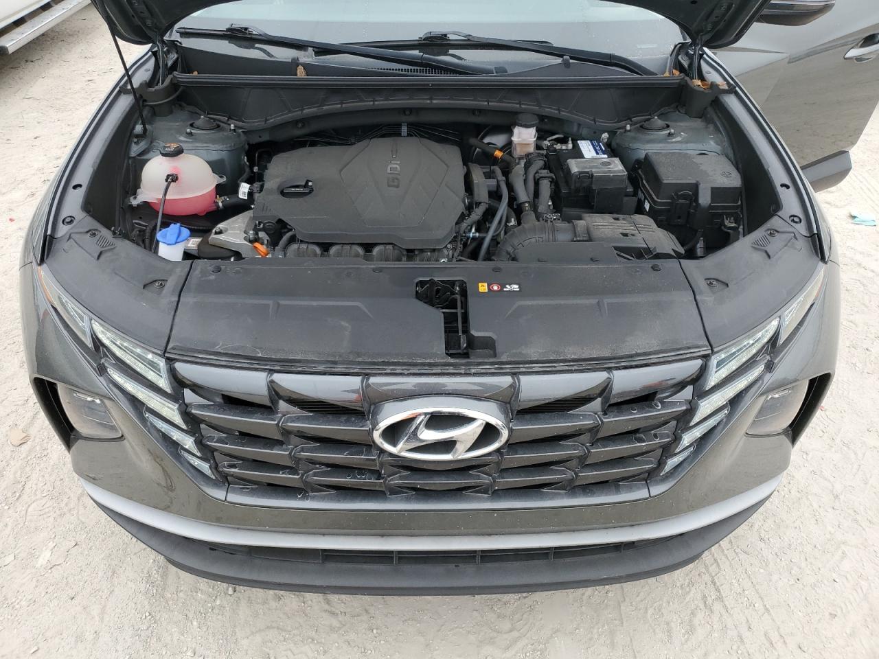 2022 Hyundai Tucson - Image 12