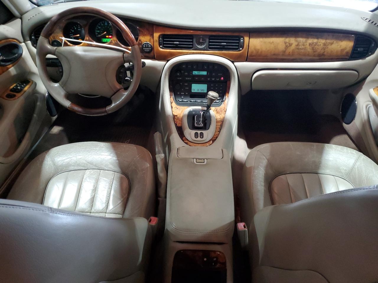 2003 Jaguar XJ - Image 8