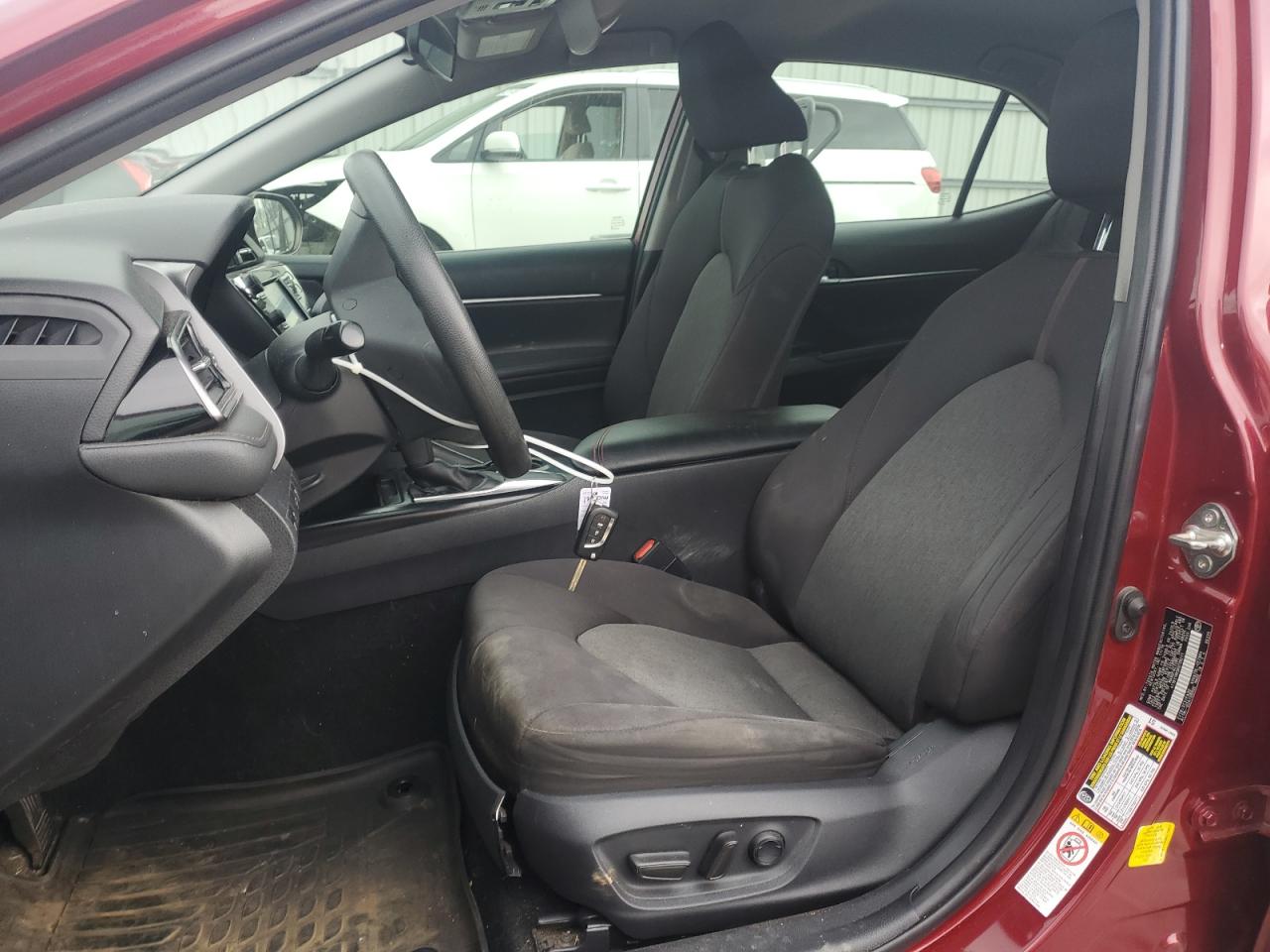 4T1B11HK5KU709211 TOYOTA CAMRY 2019