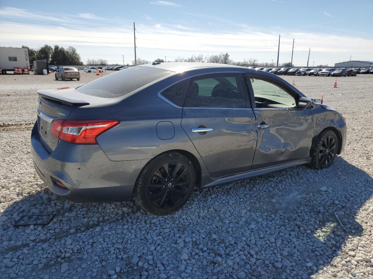 2017 Nissan Sentra - Image 3