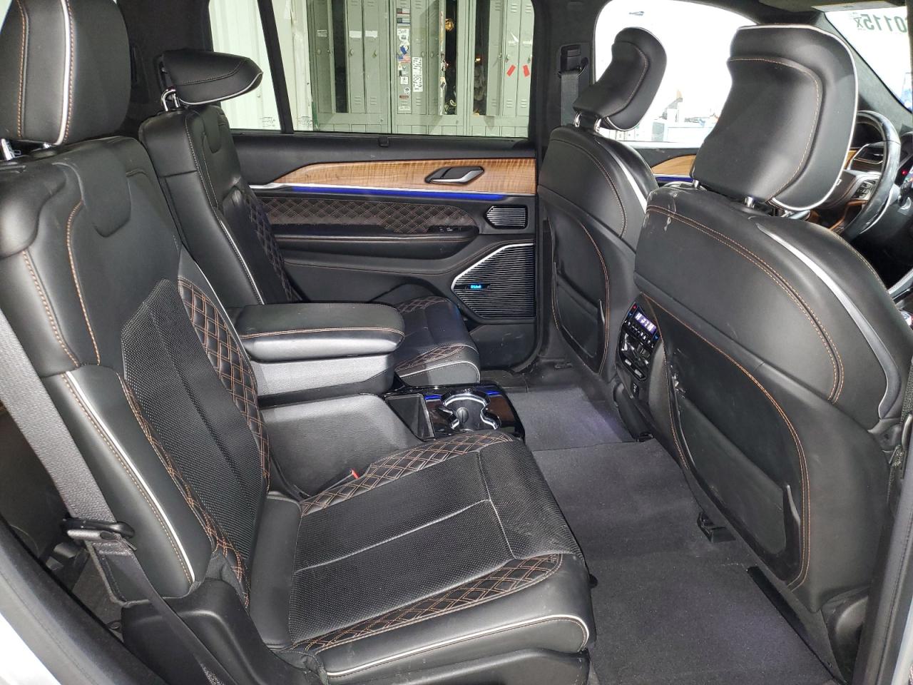 2021 Jeep Grand Cherokee - Image 11