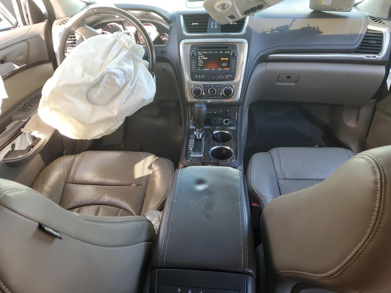2016 GMC Acadia - Image 8