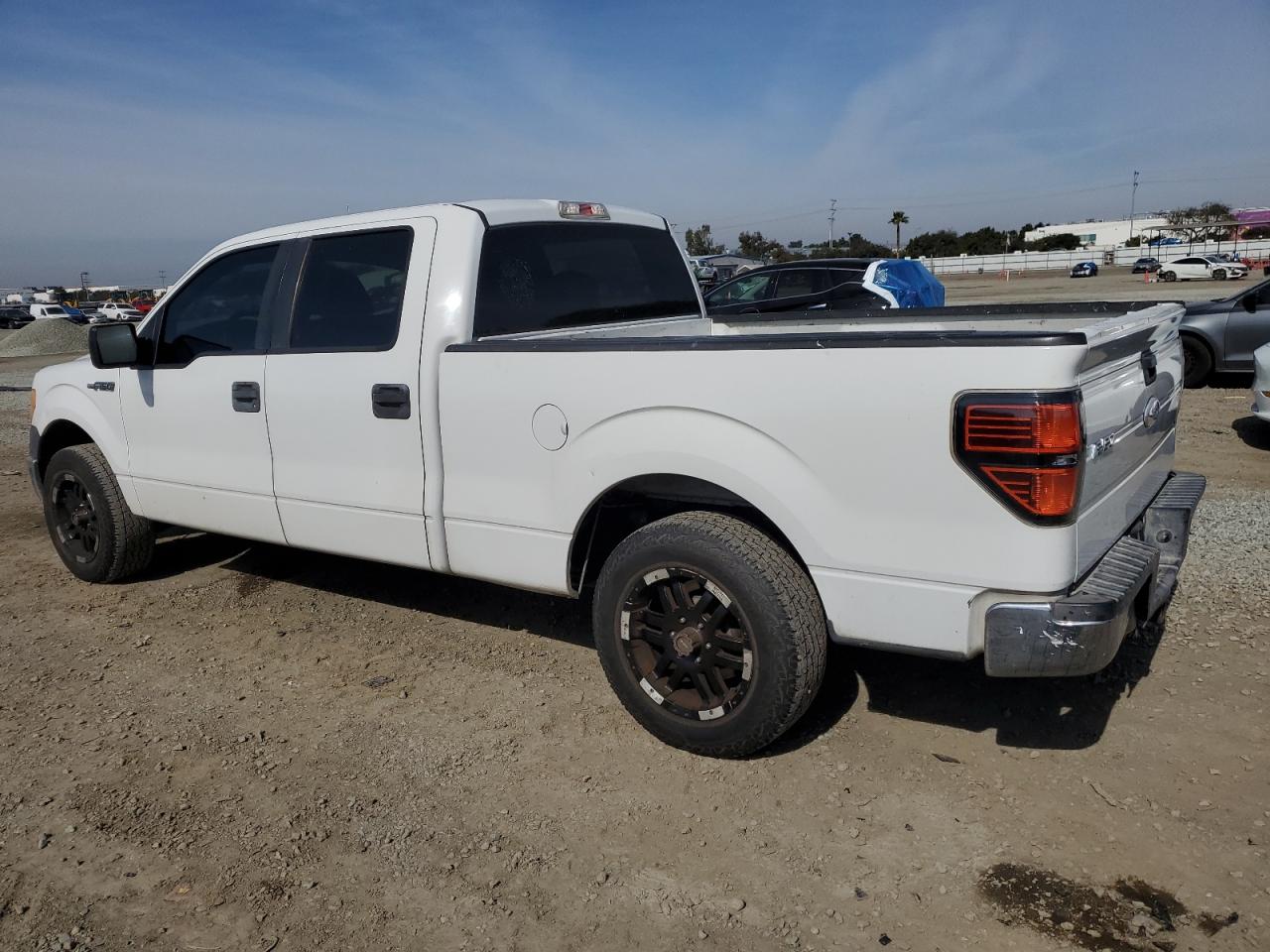 2011 Ford F-150 - Image 2