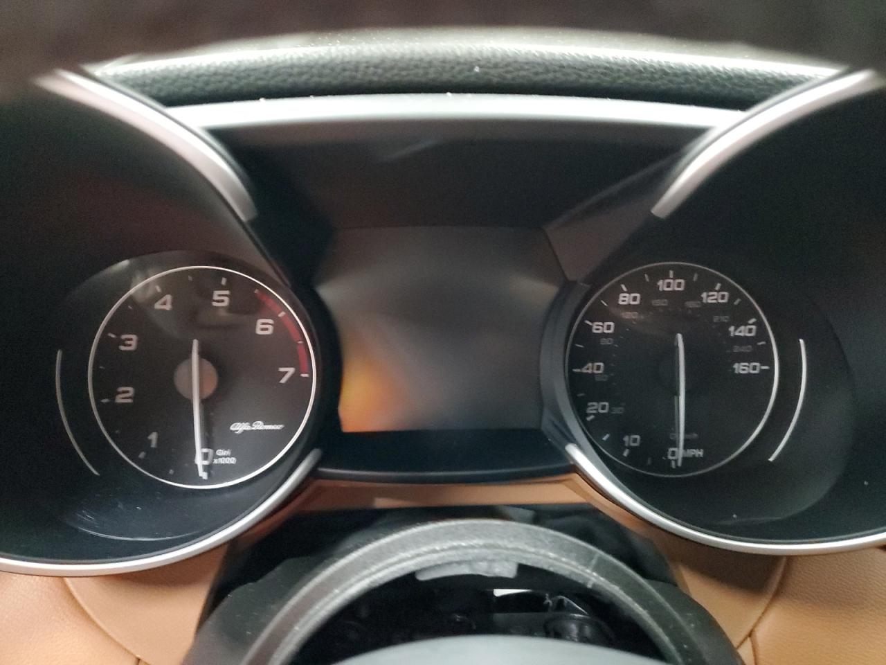 2021 Alfa Romeo Giulia - Image 9