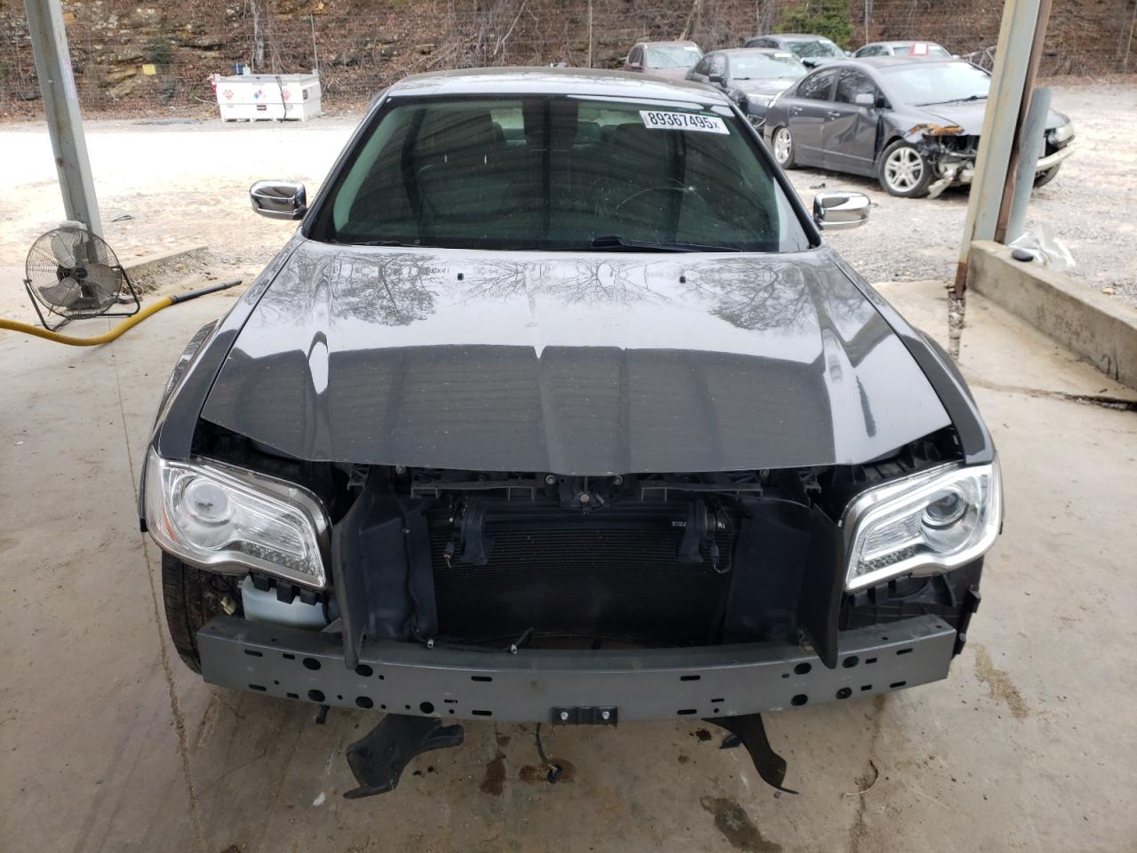 2018 Chrysler 300 - Image 5