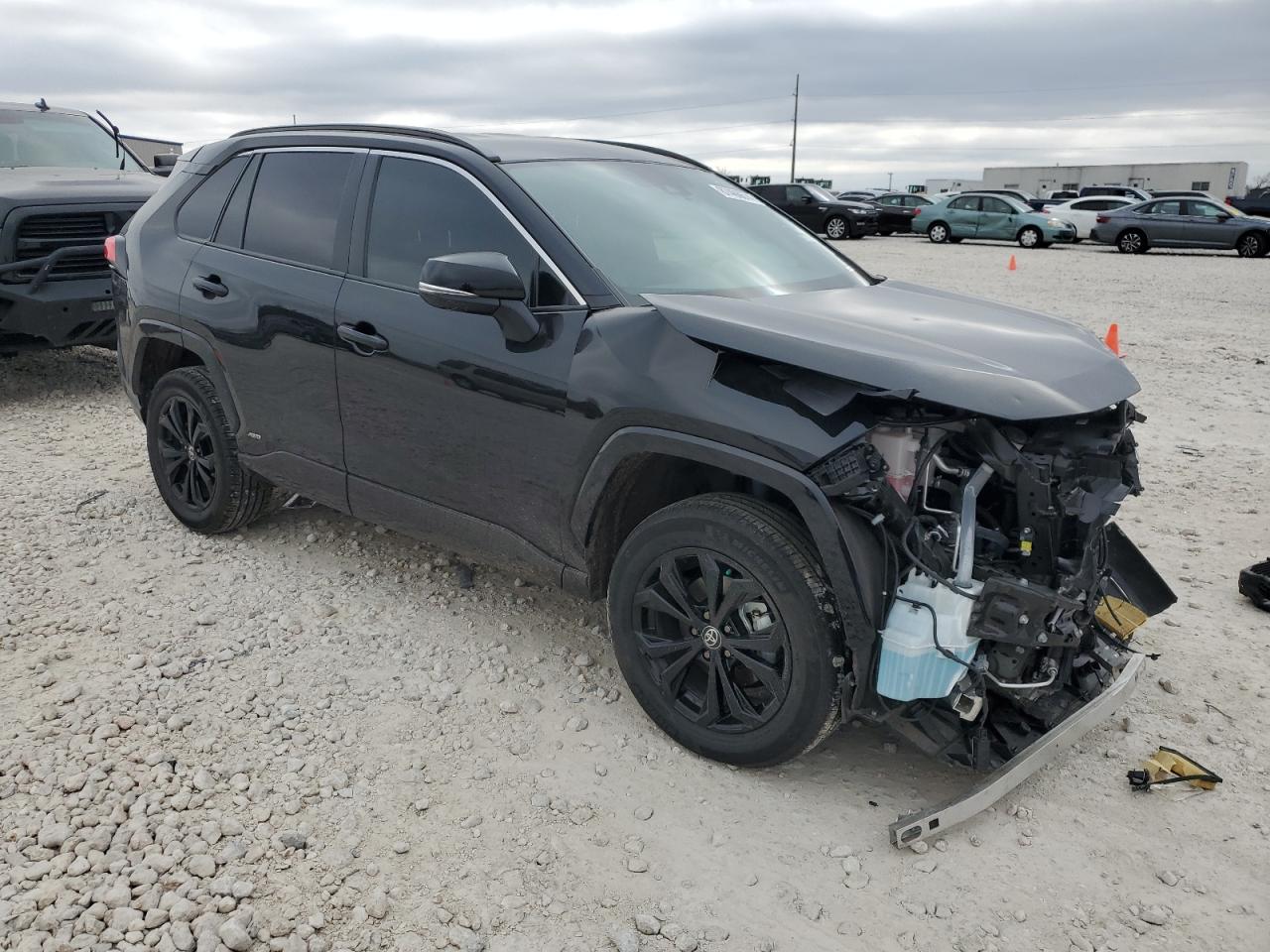 2022 Toyota RAV 4 - Image 4