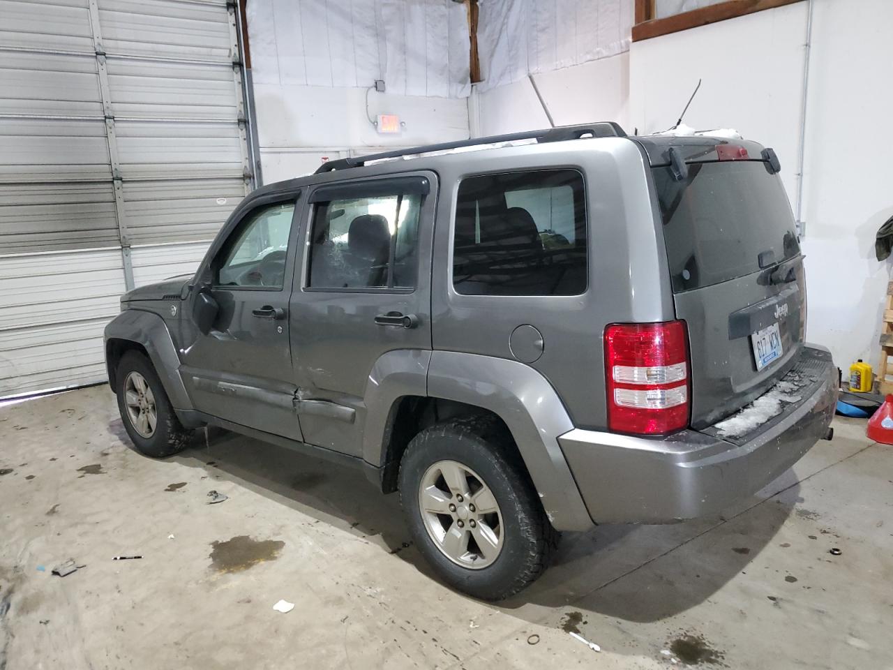 2012 Jeep Liberty (North America) - Image 2
