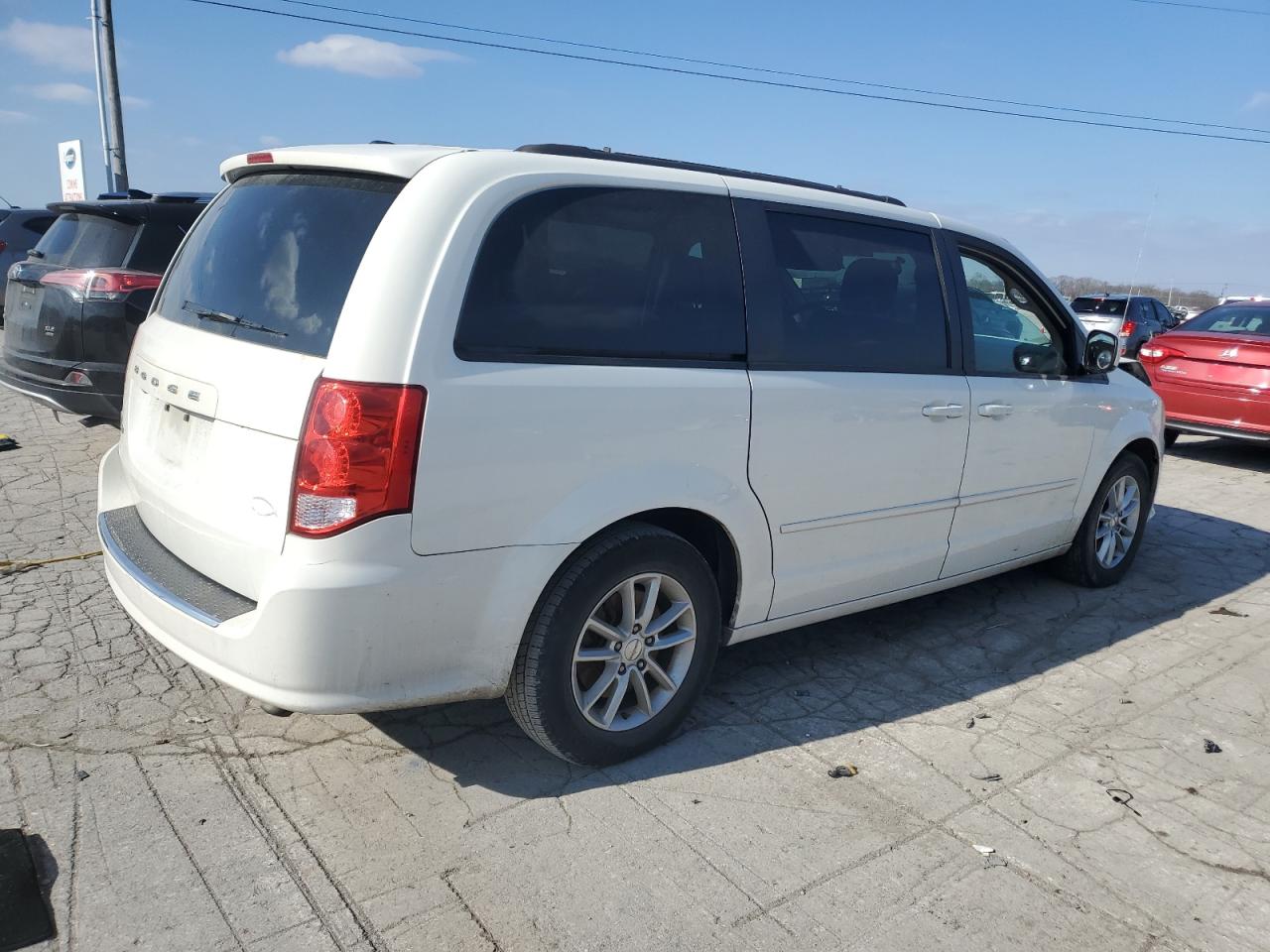 2013 Dodge Caravan - Image 3