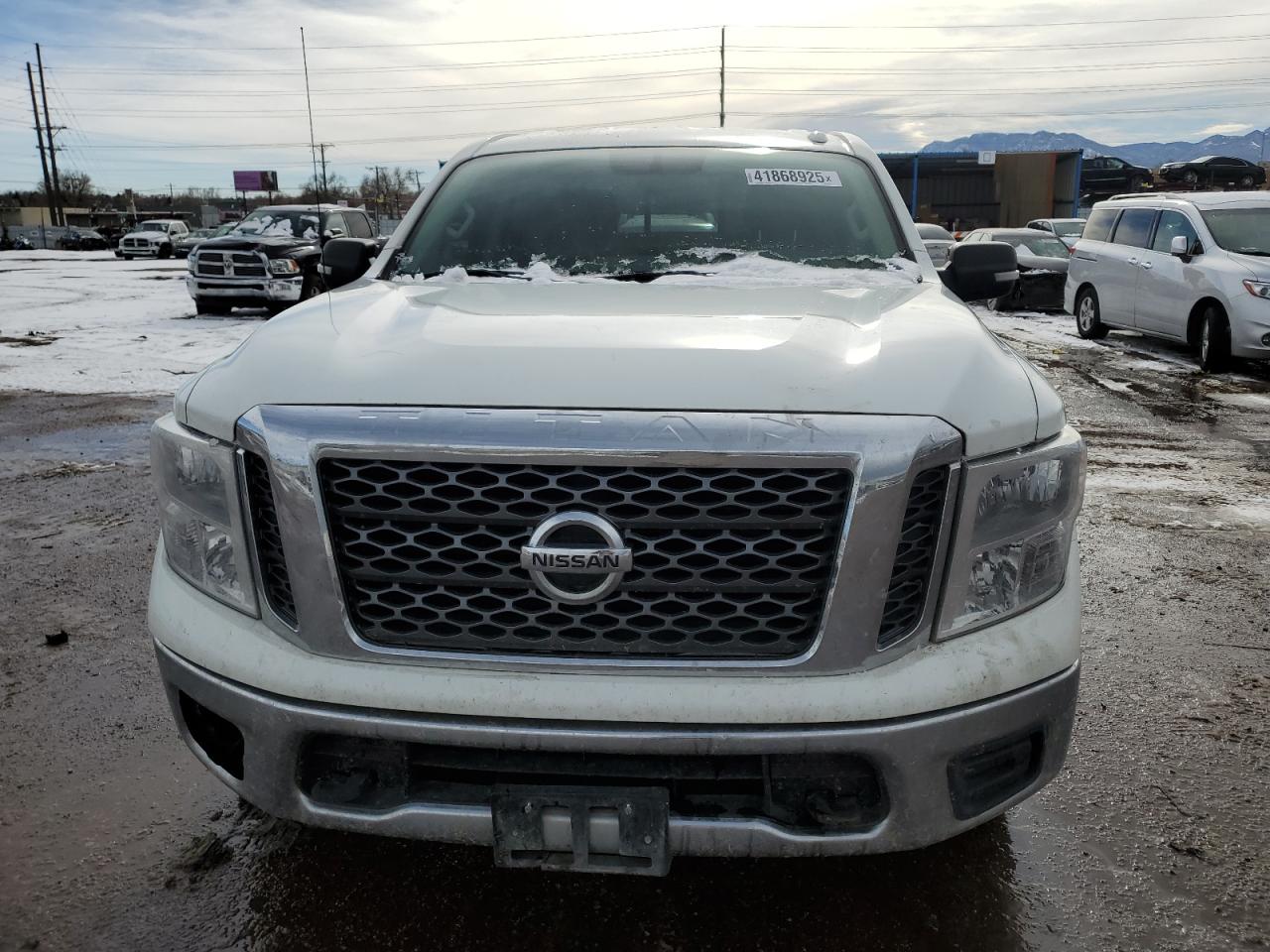 2018 Nissan Titan - Image 5