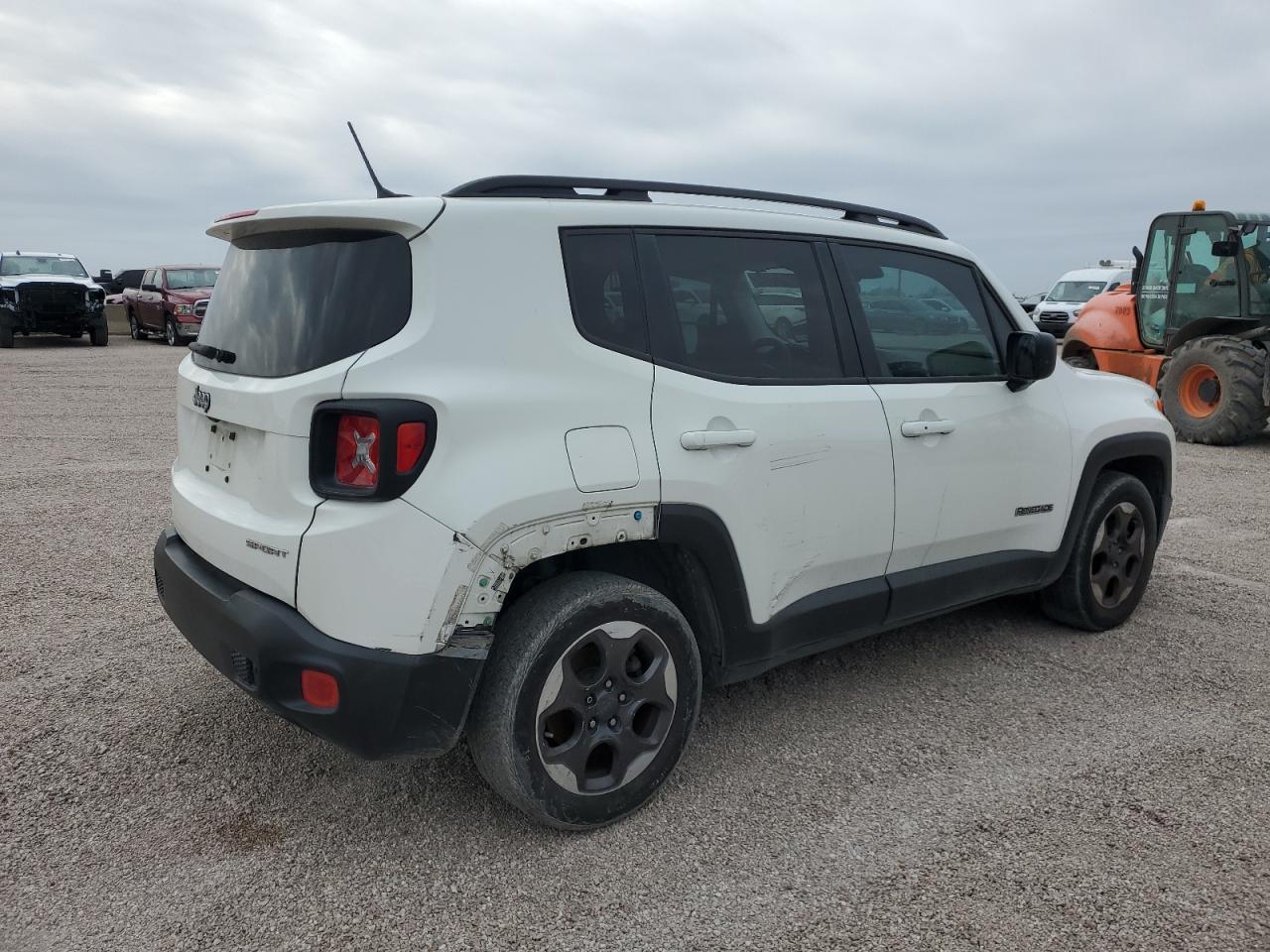 VIN ZACCJAABXHPF74336 2017 JEEP RENEGADE no.3