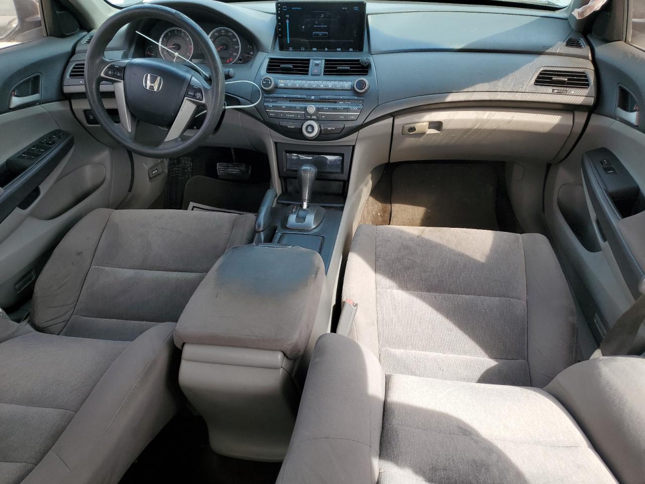 2010 Honda Accord - Image 8