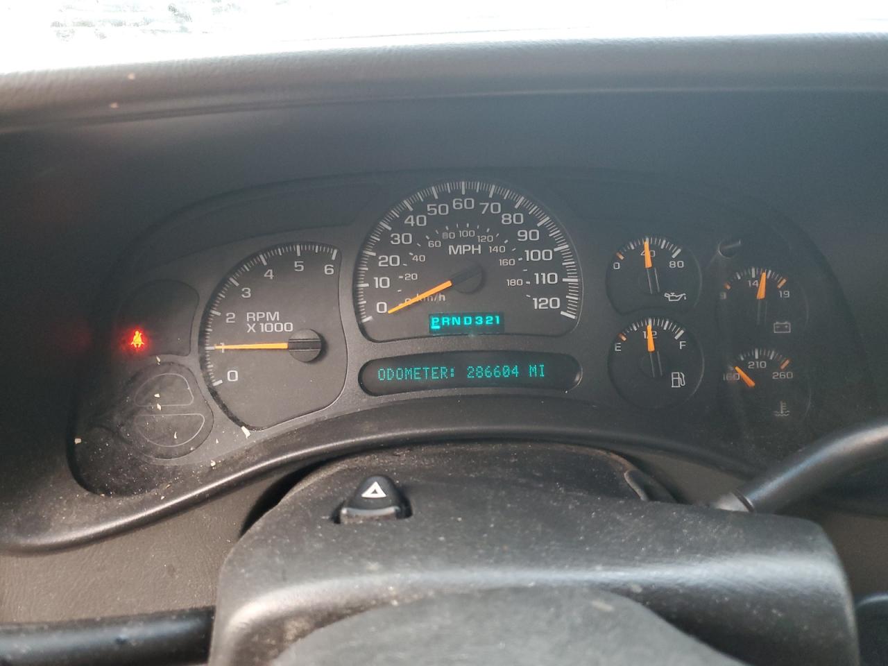 2003 Chevrolet Tahoe - Image 9