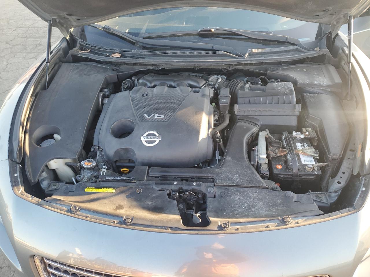 2010 Nissan Maxima - Image 11