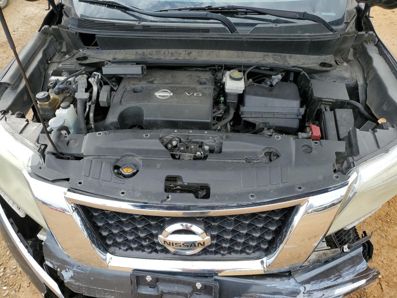 2013 Nissan Pathfinder - Image 13