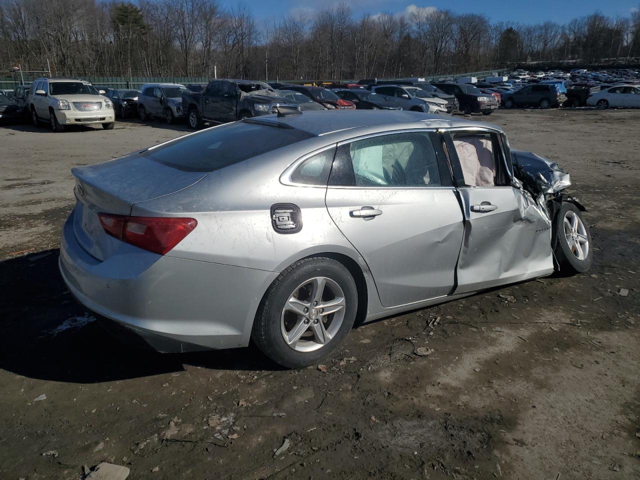 2021 Chevrolet Malibu - Image 3