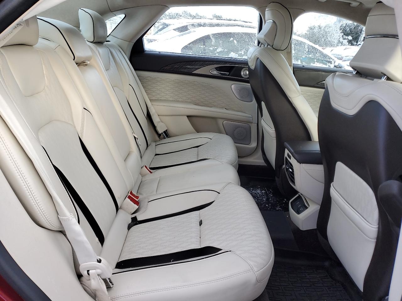 2017 Lincoln MKZ - Image 10
