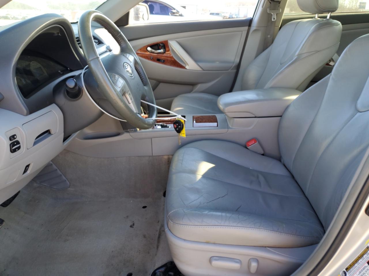 2010 Toyota Camry - Image 7