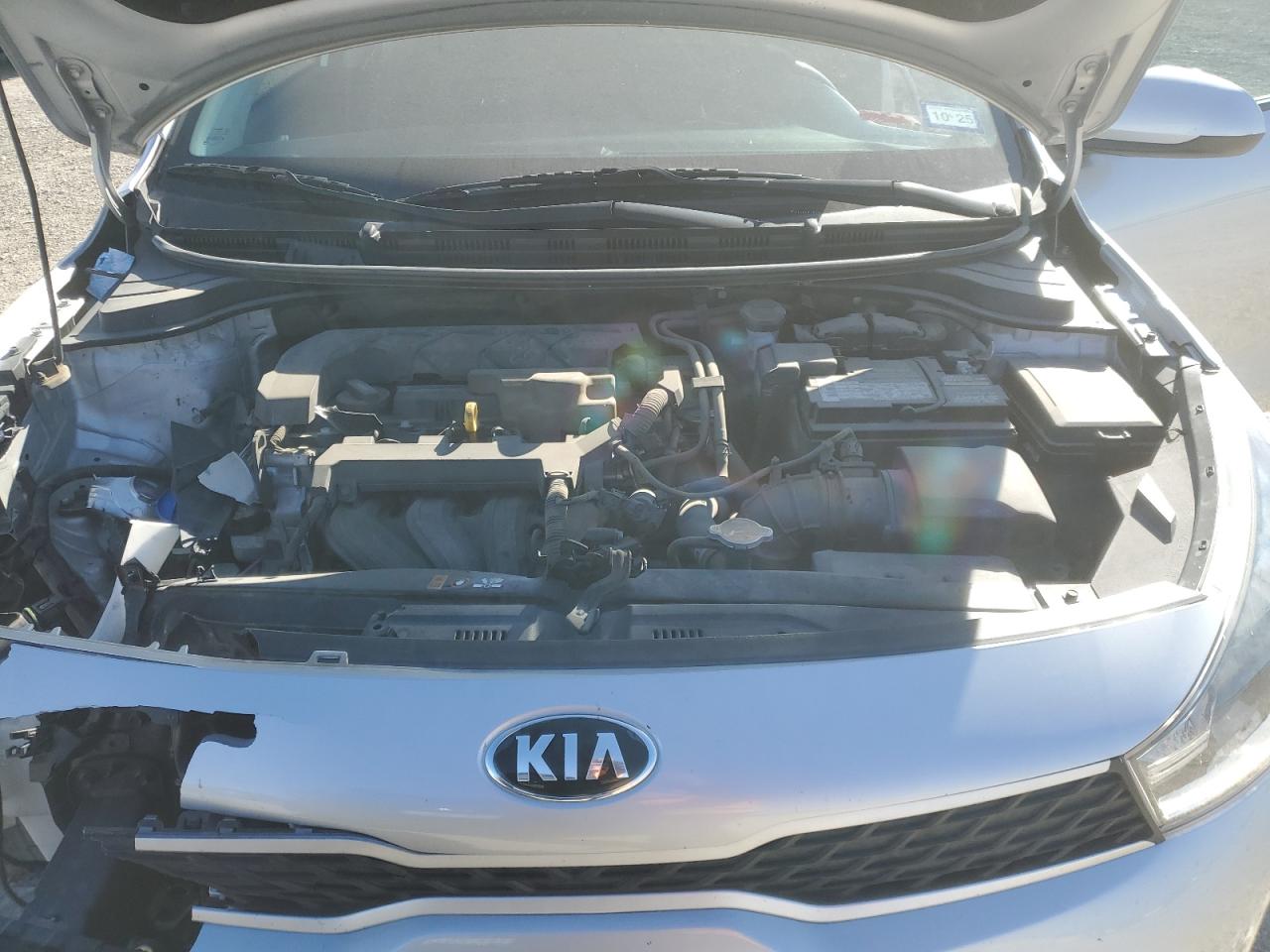 2020 Kia Rio - Image 11