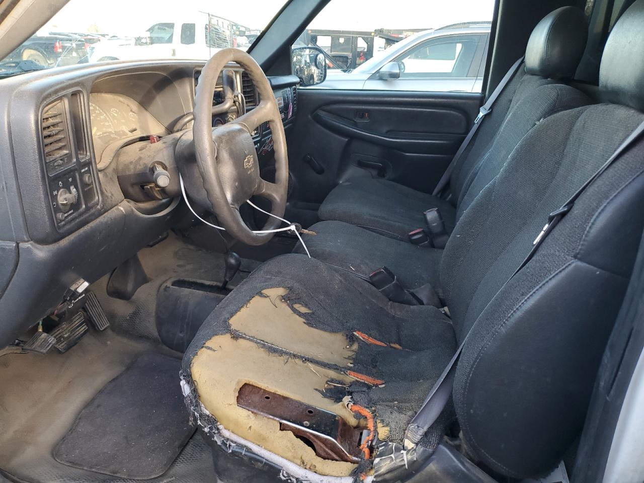 2000 Chevrolet Silverado K2500 VIN: 1GCGK24U7YE173174 Lot: 86401474