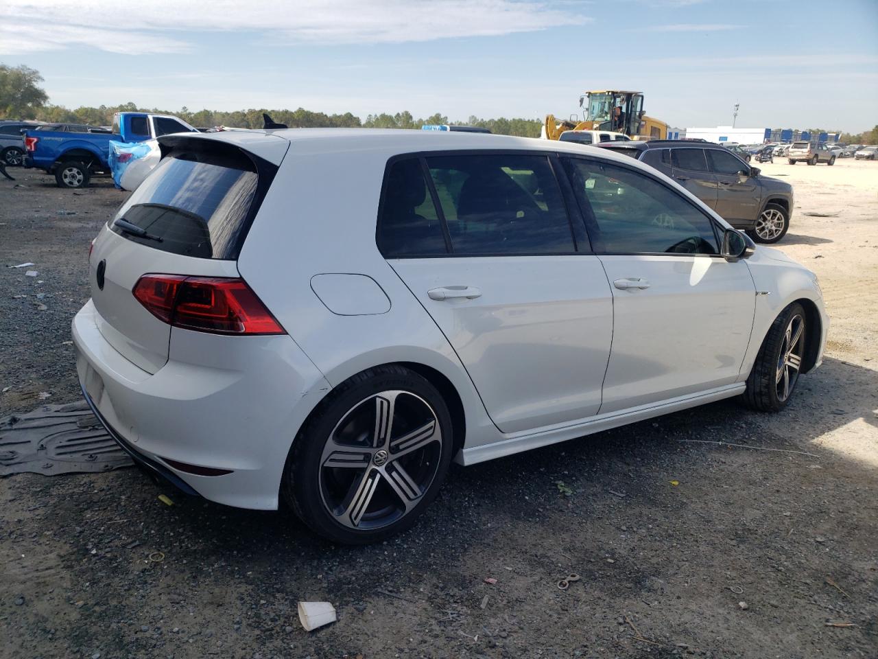 2016 Volkswagen Golf - Image 3
