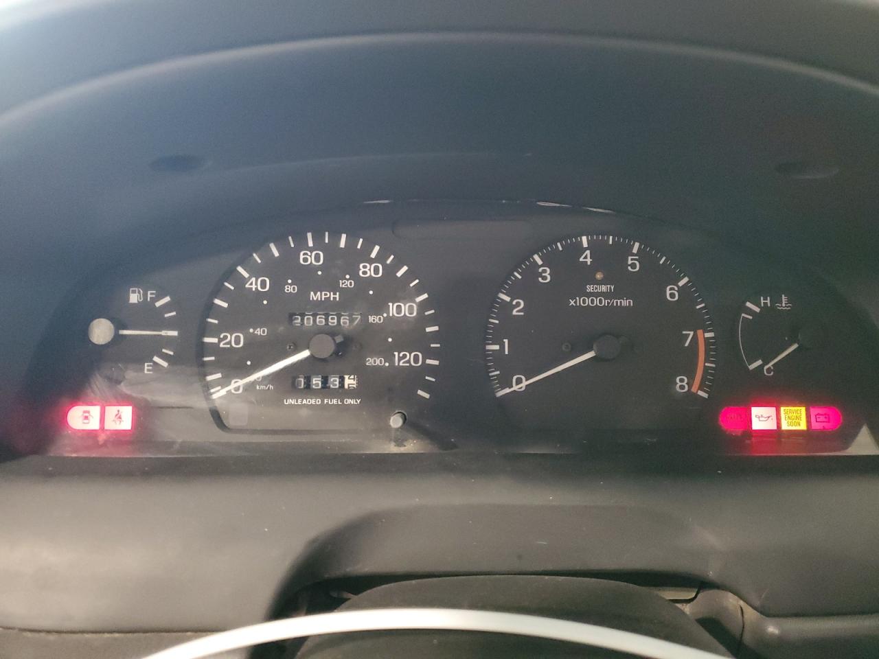 1998 Nissan Sentra - Image 9