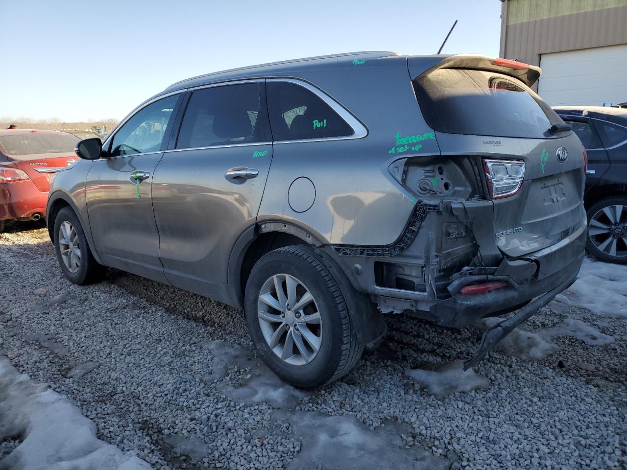 2016 Kia Sorento - Image 2