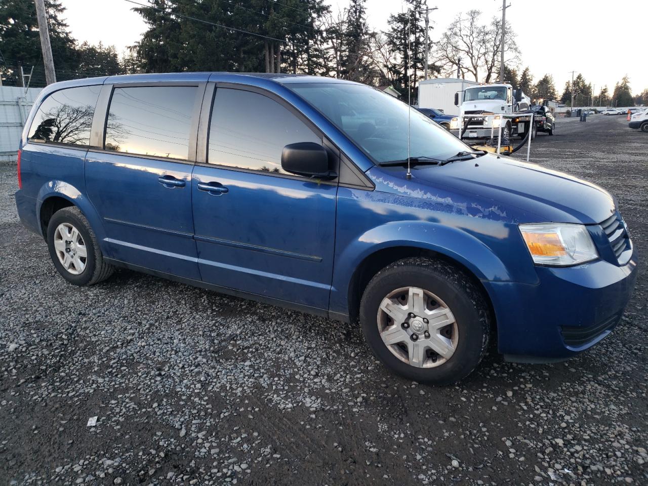 2010 Dodge Caravan - Image 4