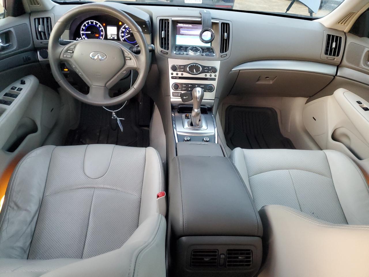 2012 Infiniti G - Image 8