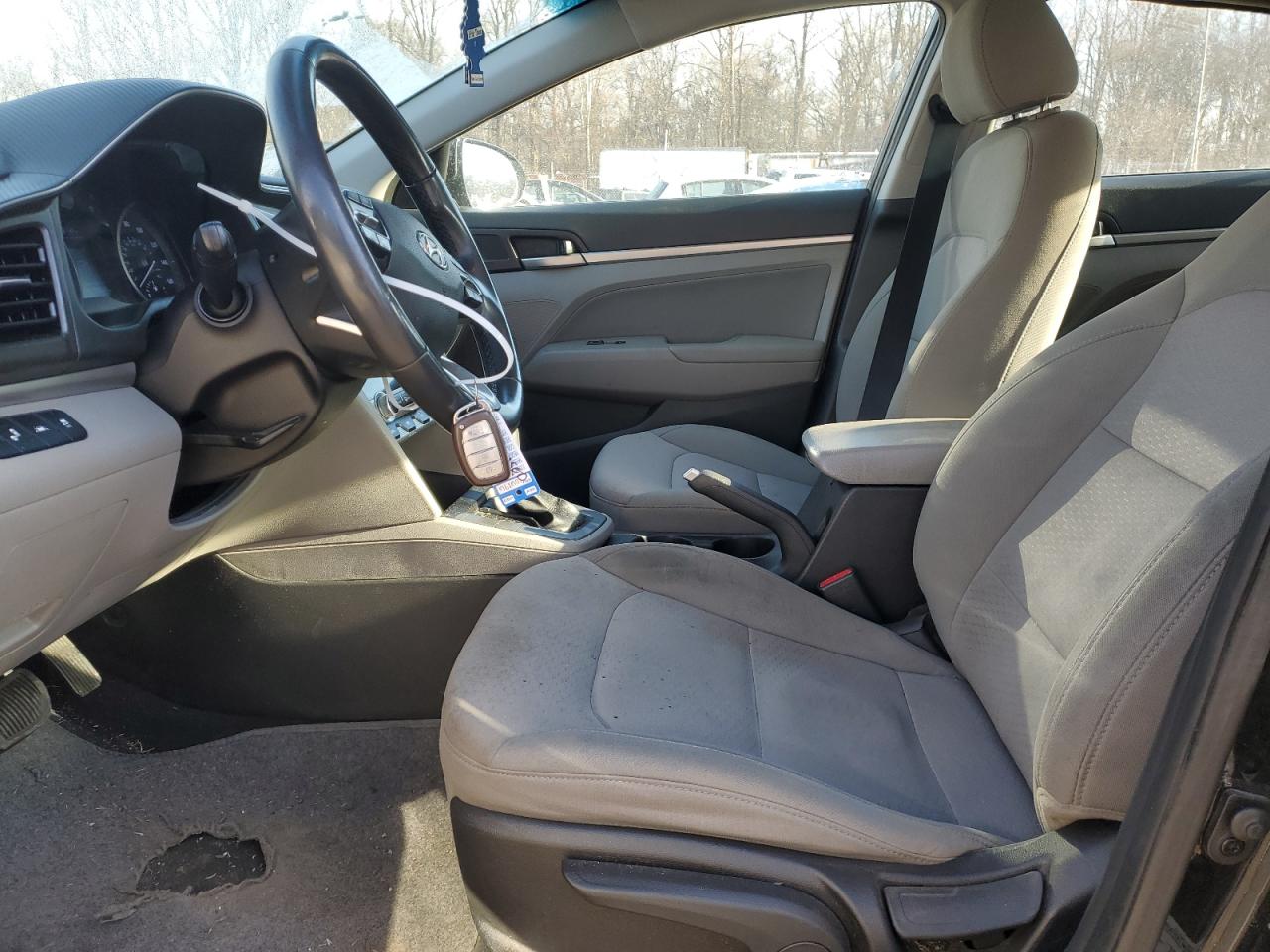 2019 Hyundai Elantra - Image 7