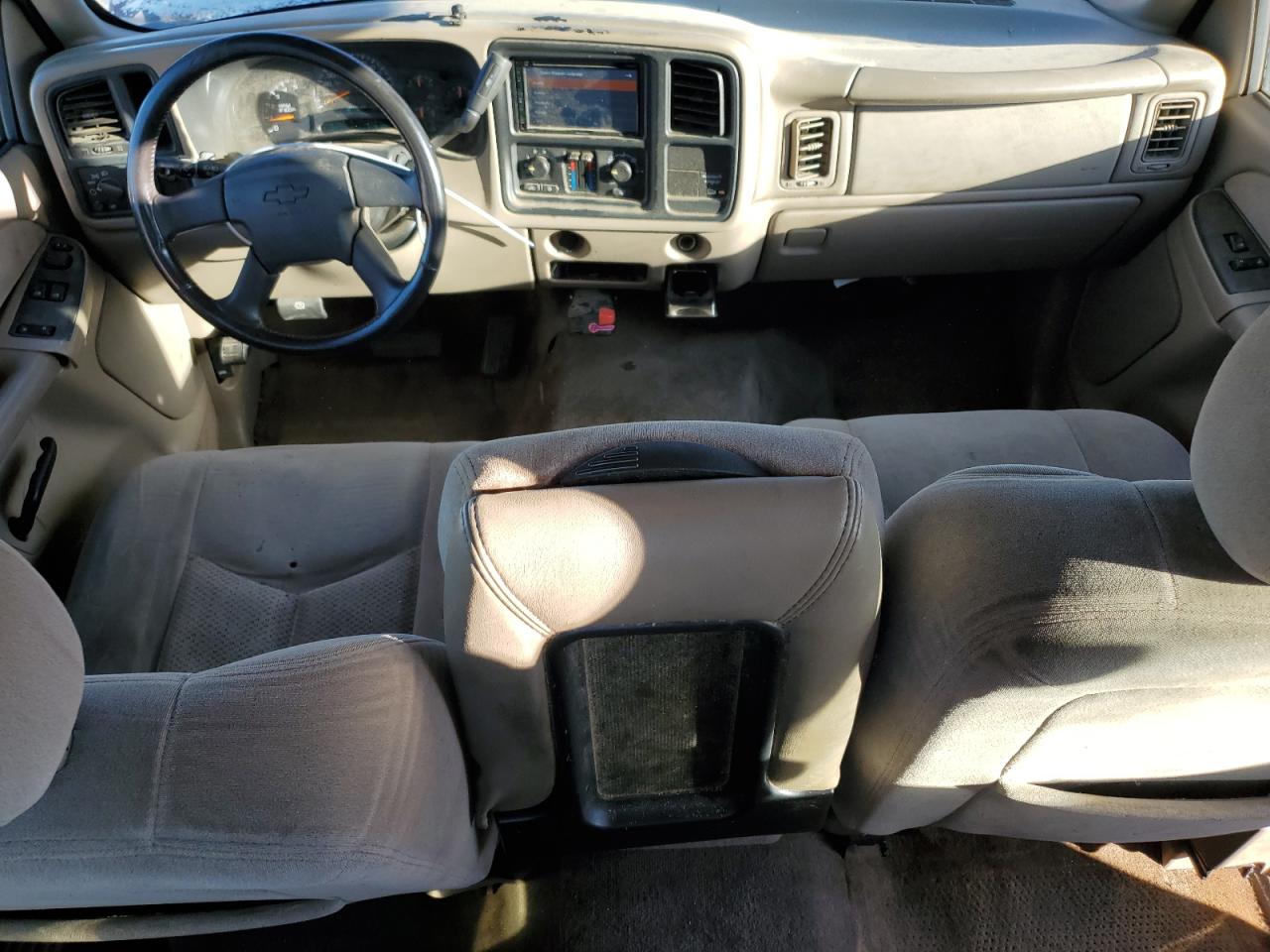 2003 Chevrolet Silverado - Image 8