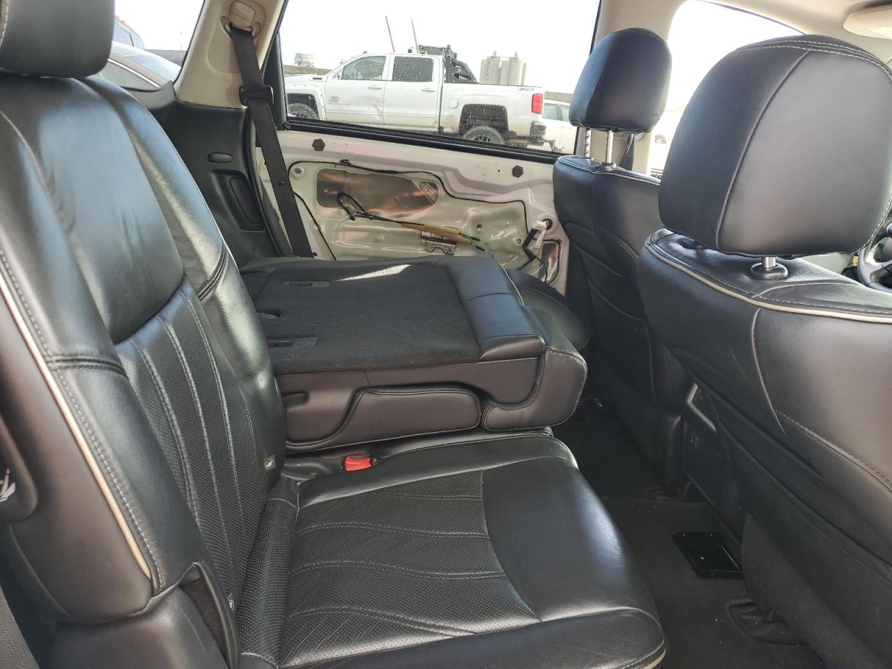2017 Infiniti QX60 - Image 11