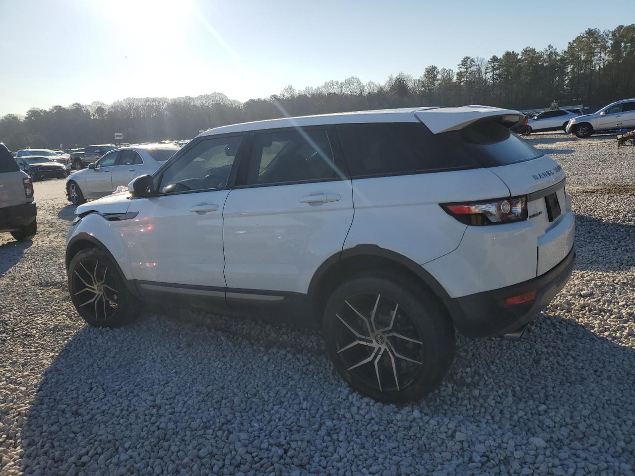 2014 Land Rover Range Rover - Image 2