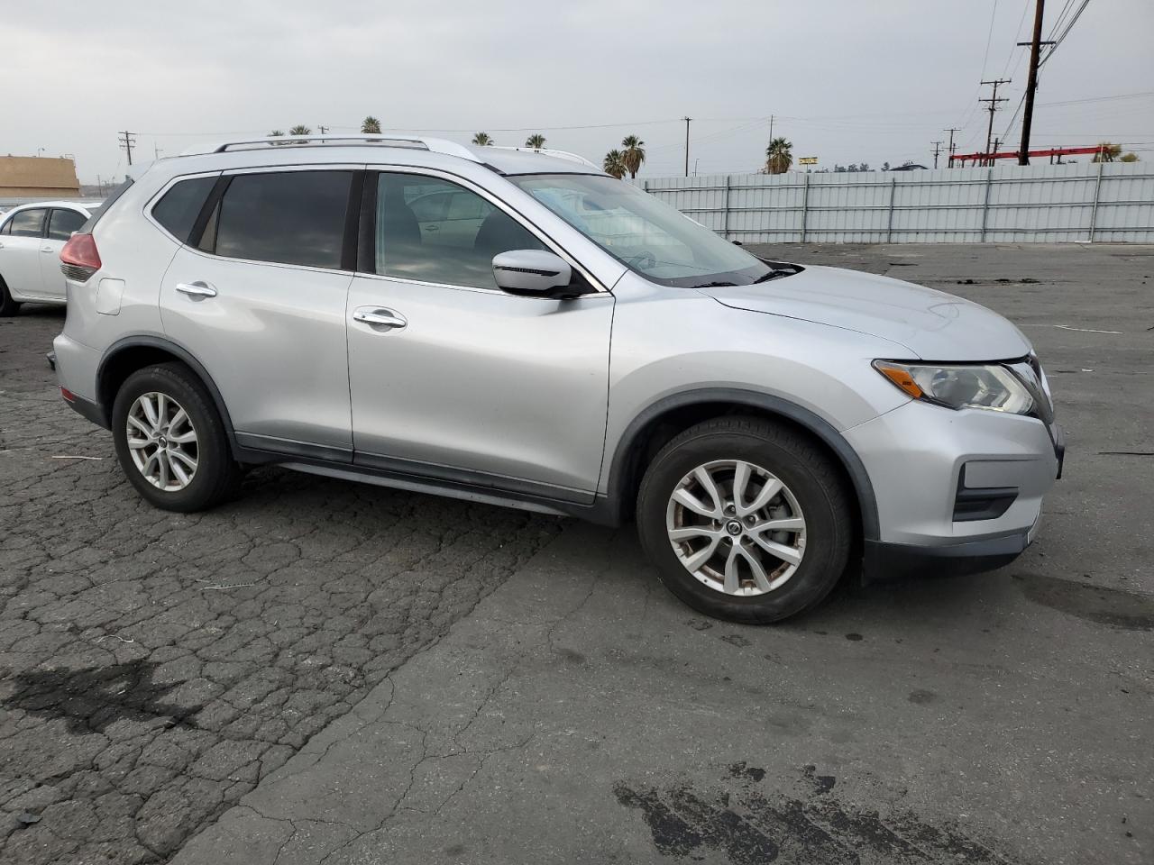 2018 Nissan Rogue - Image 4