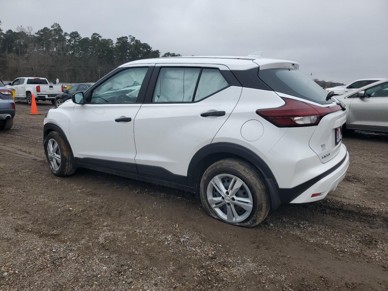 3N1CP5BV4RL583495 NISSAN KICKS 2024