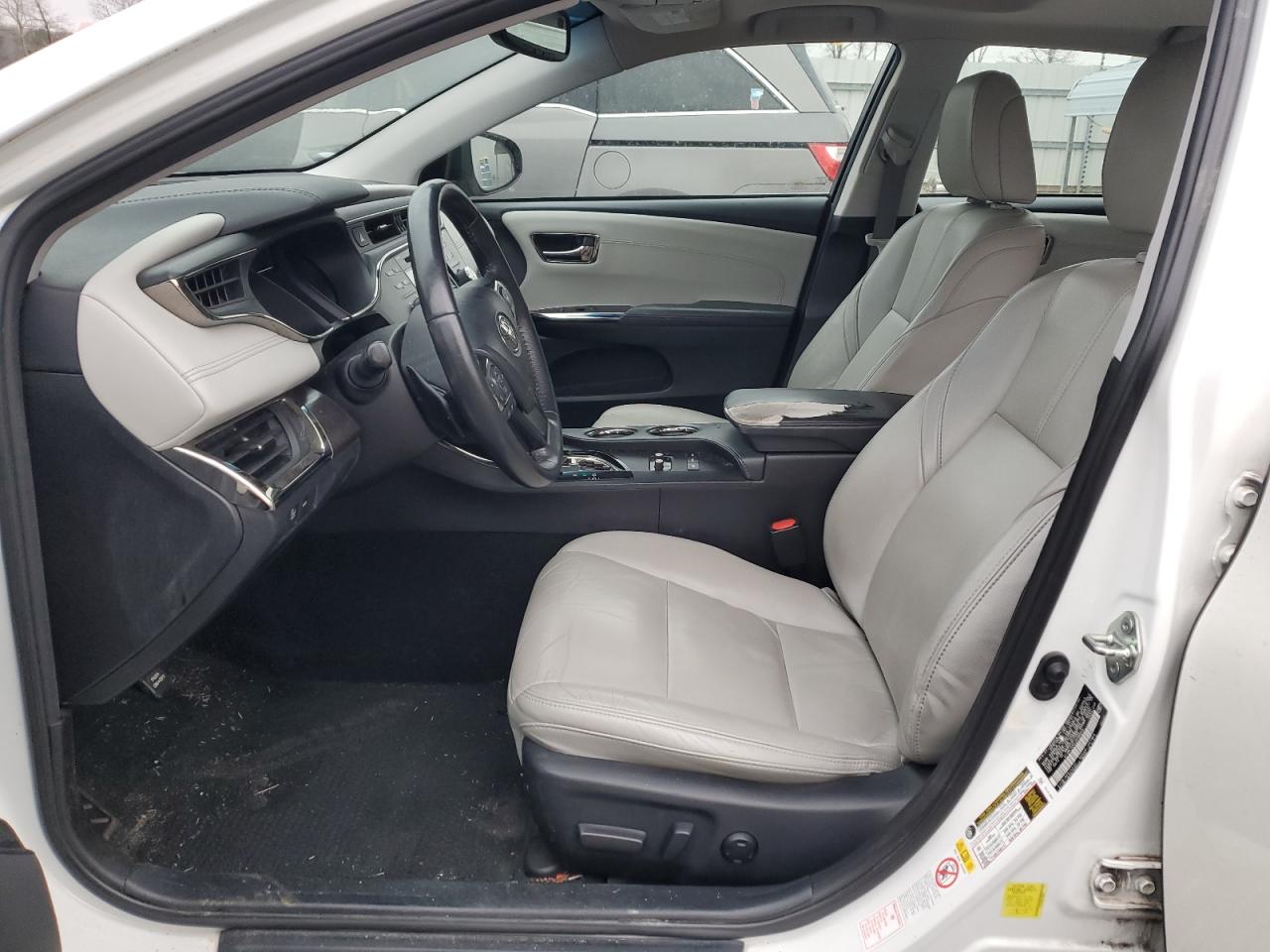 2018 Toyota Avalon - Image 7