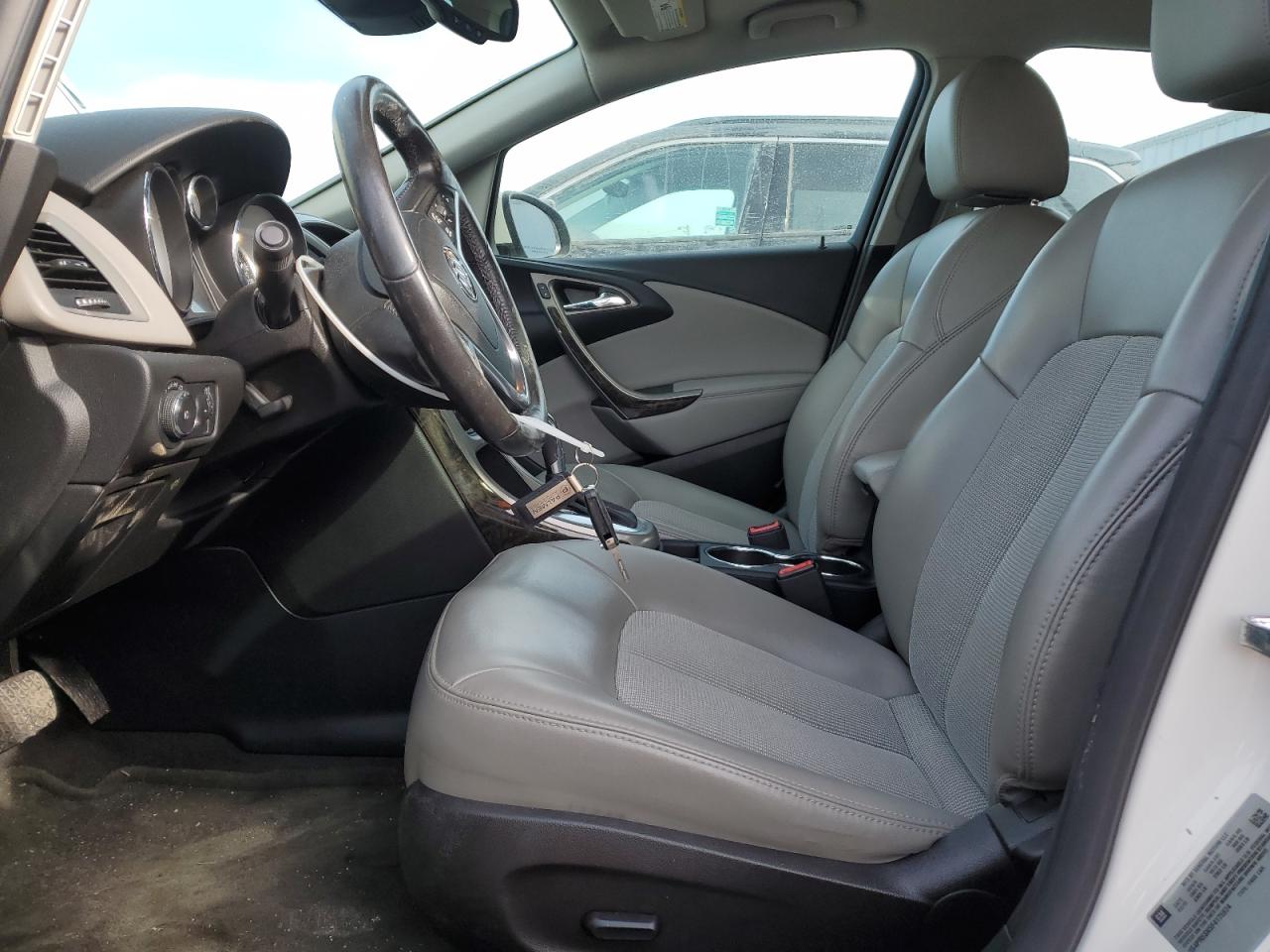 2015 Buick Verano - Image 7
