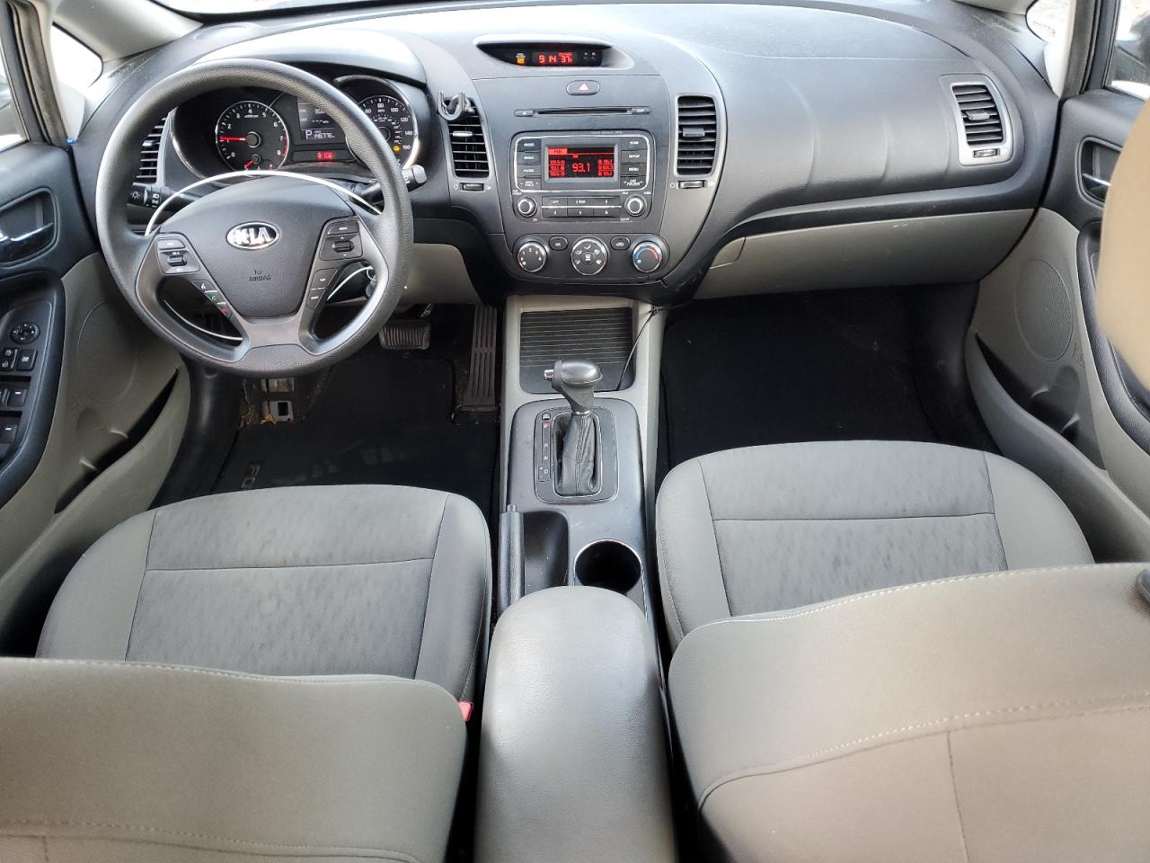 2014 Kia Forte - Image 8