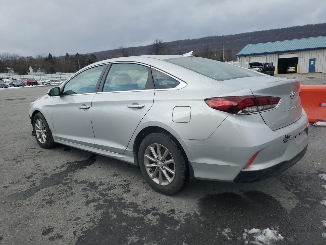 2019 Hyundai Sonata - Image 2