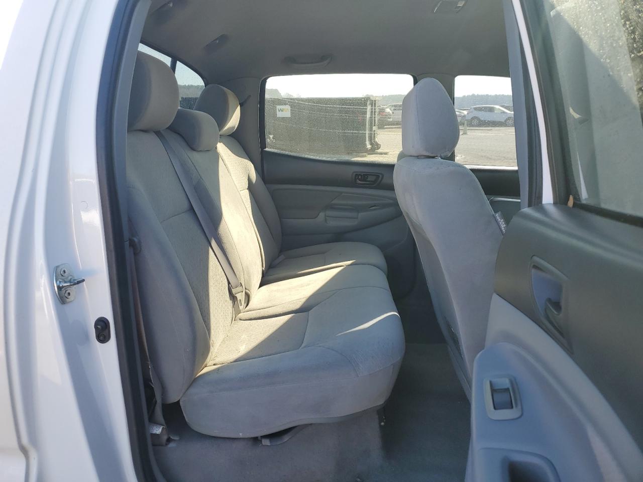 2006 Toyota Tacoma - Image 10