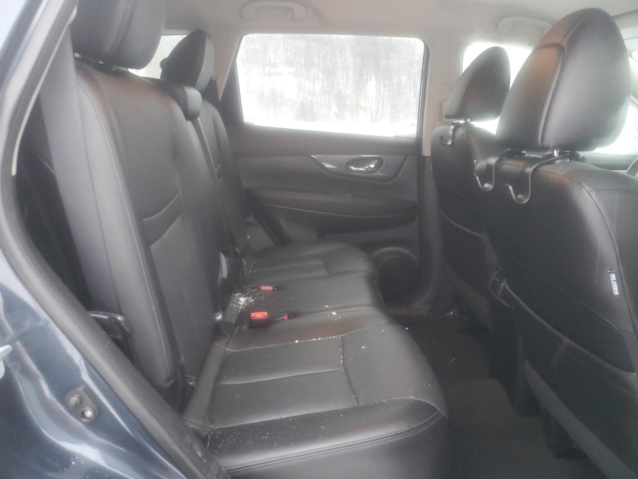 2016 Nissan Rogue - Image 12