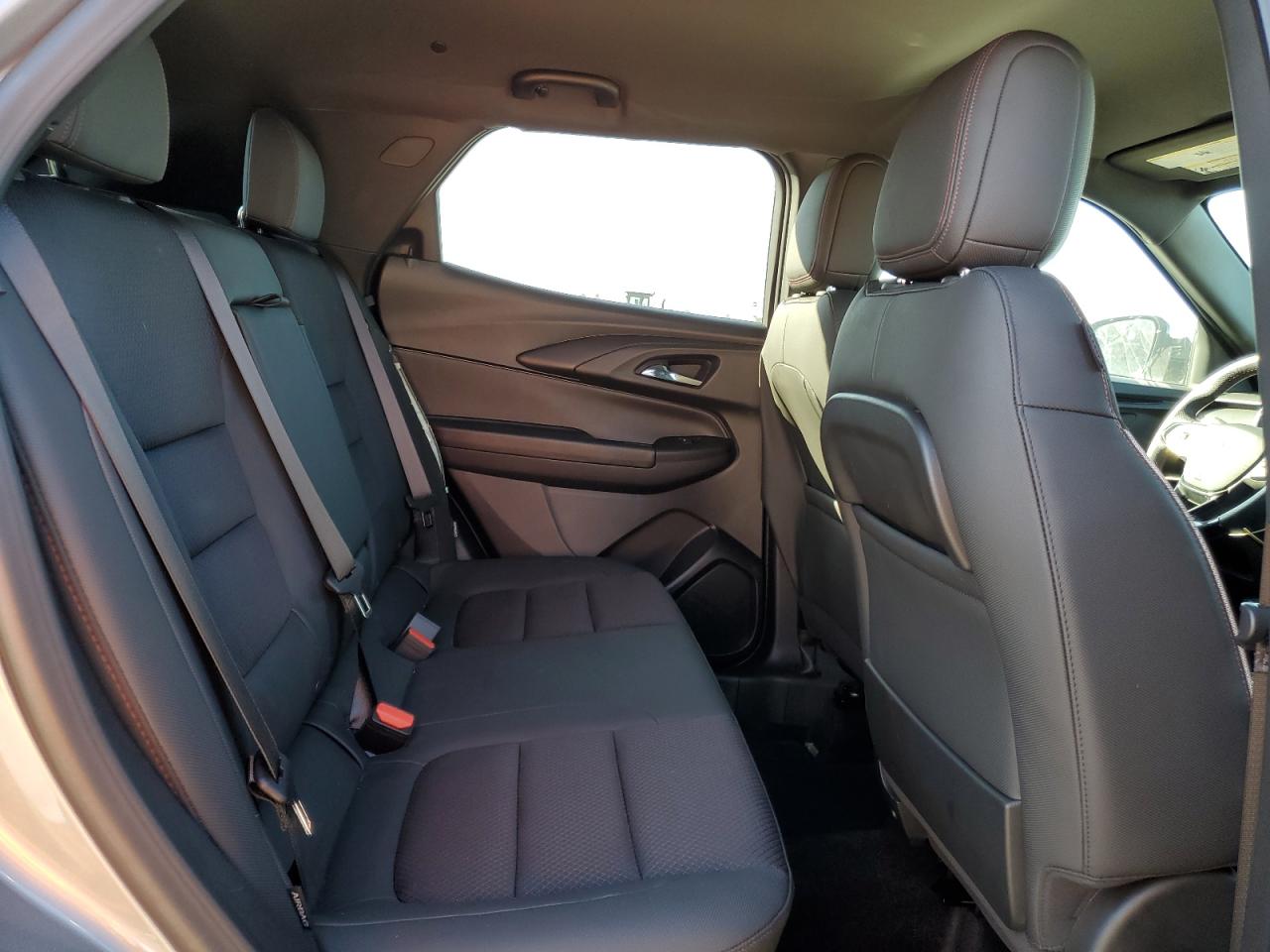2023 Chevrolet TrailBlazer - Image 11