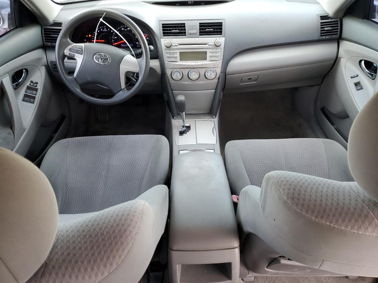 2011 Toyota Camry - Image 8