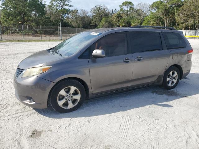 2011 Toyota Sienna Le