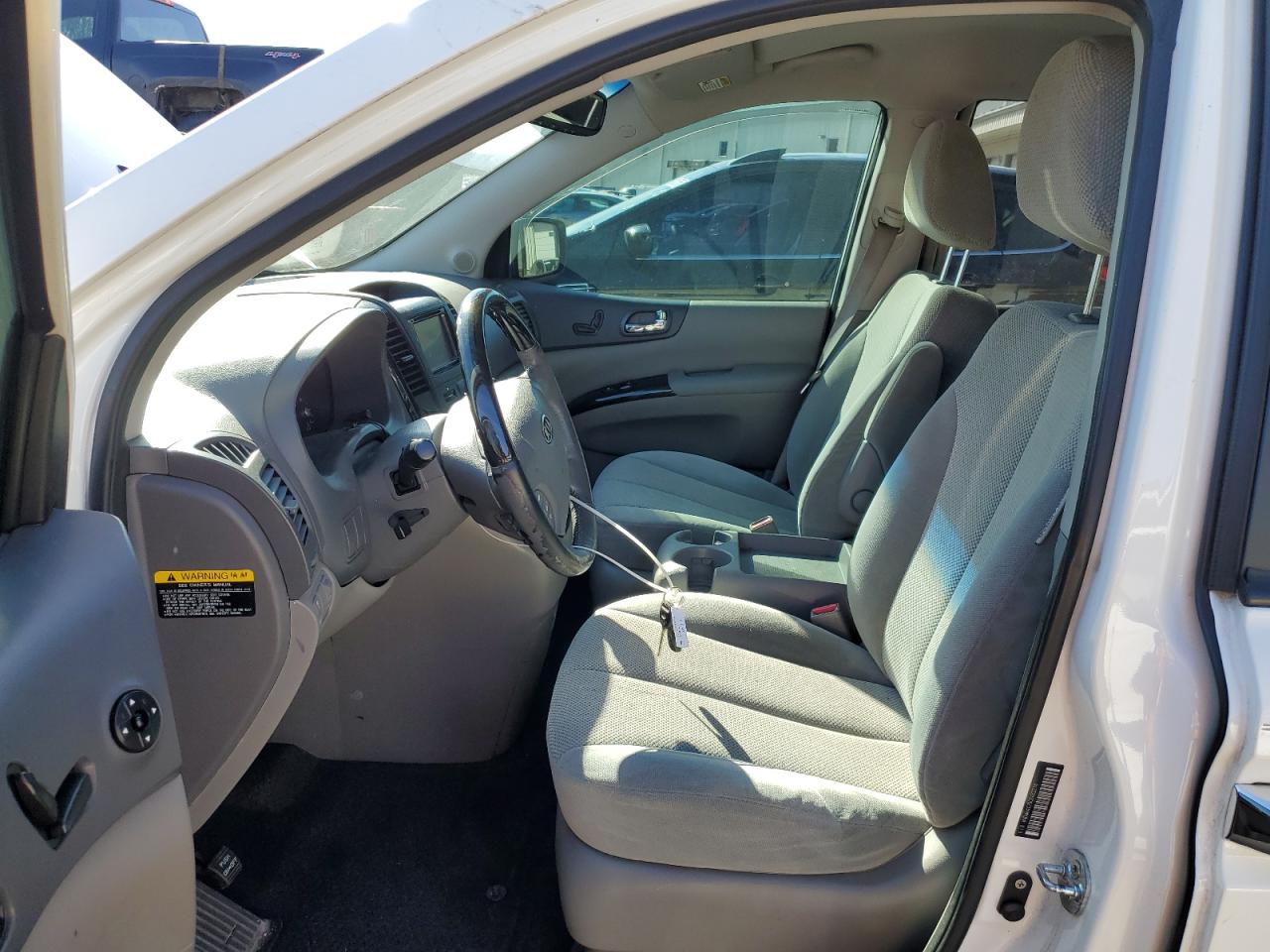 2012 Kia Sedona - Image 7