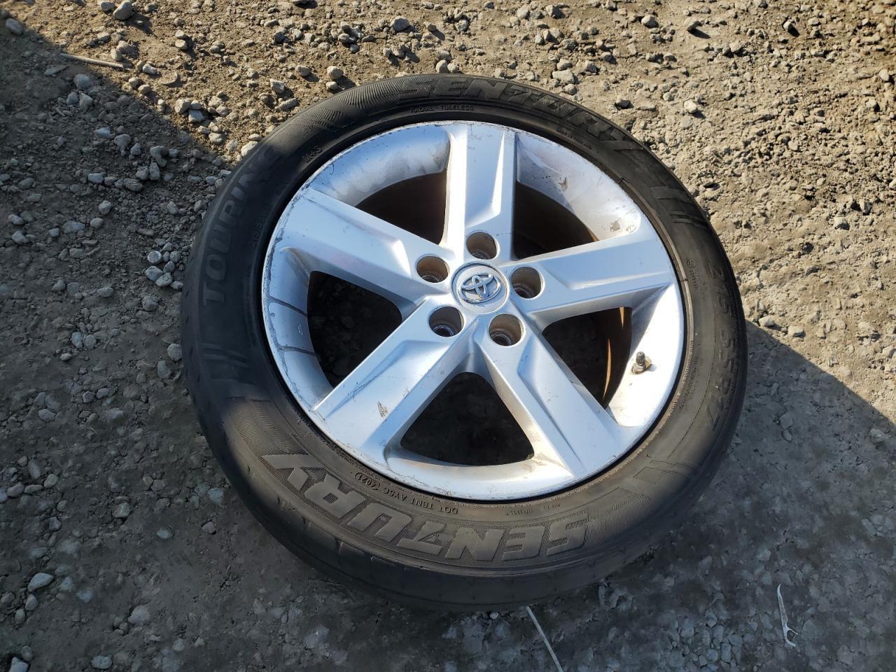 2013 Toyota Camry - Image 12
