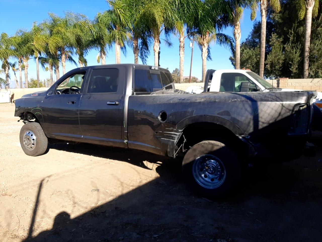 2020 RAM 3500 - Image 2