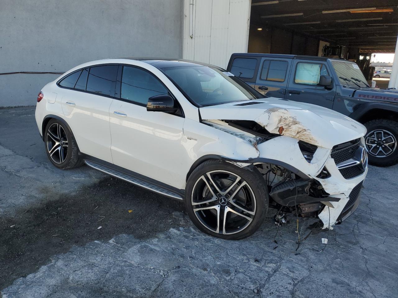 2019 Mercedes-Benz GLE - Image 4
