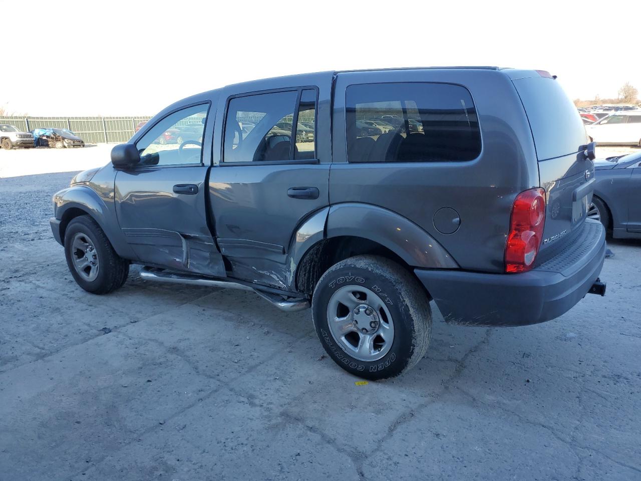 2004 Dodge Durango - Image 2