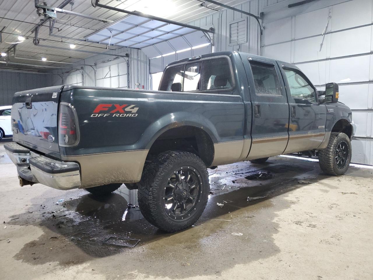 2004 Ford F250 - Image 3